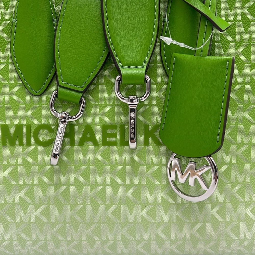 Michael Kors Mirella Small Ombré Signature Logo Crossbody Bag
COLOR JUNGLE
NWT - Picture 13 of 16